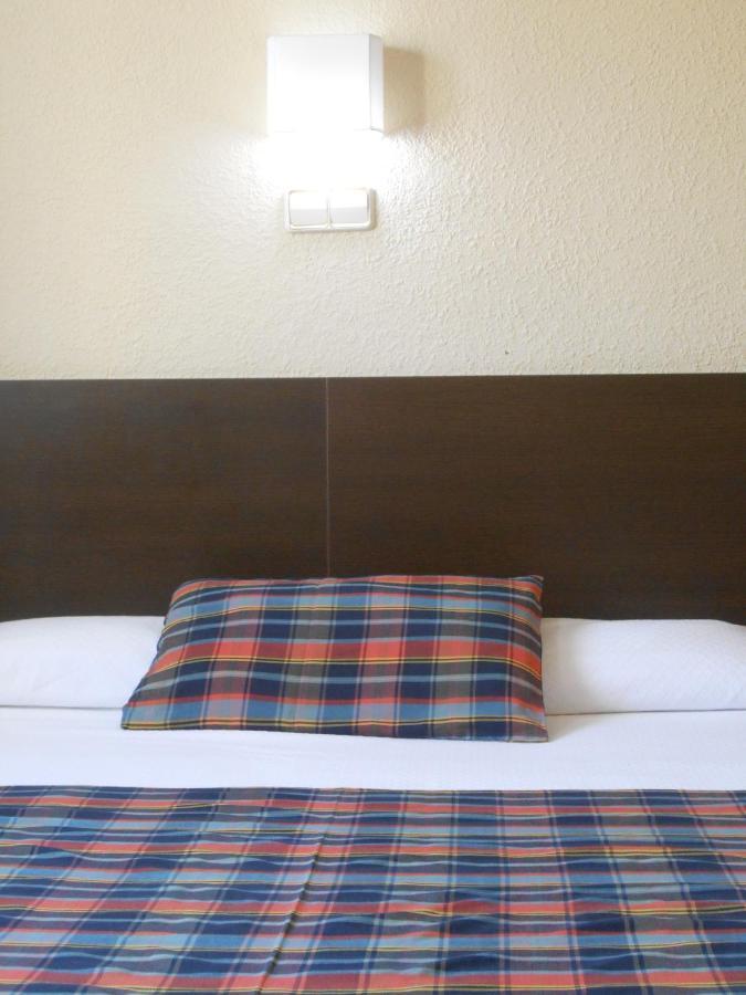Hostal El Callejon Tarragona Exterior foto