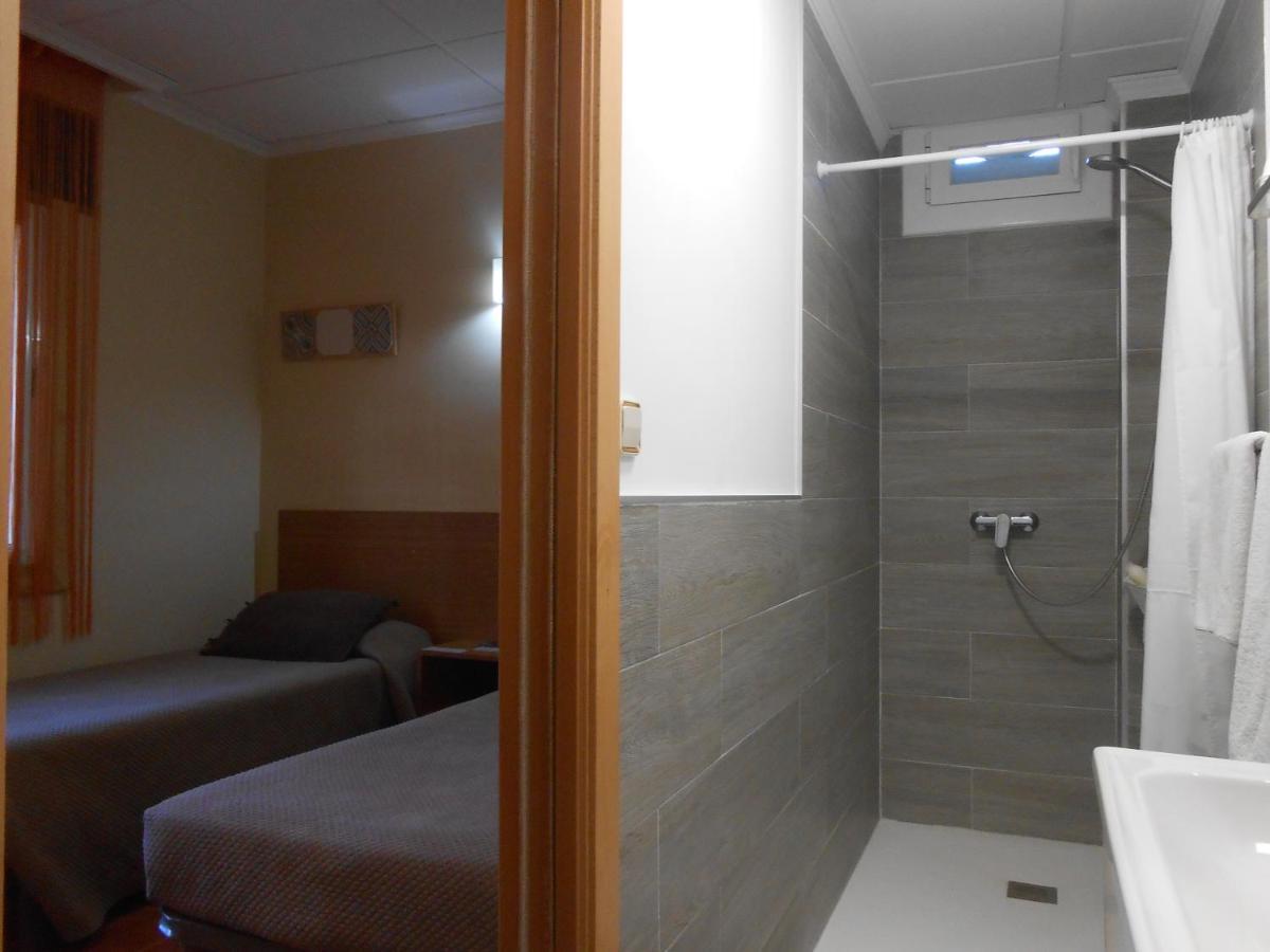 Hostal El Callejon Tarragona Exterior foto