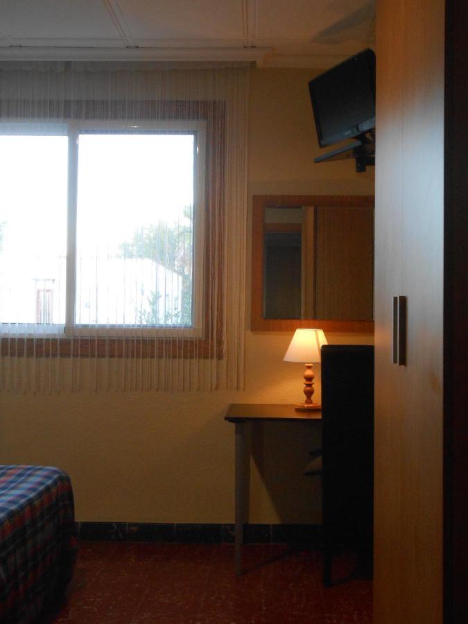 Hostal El Callejon Tarragona Exterior foto